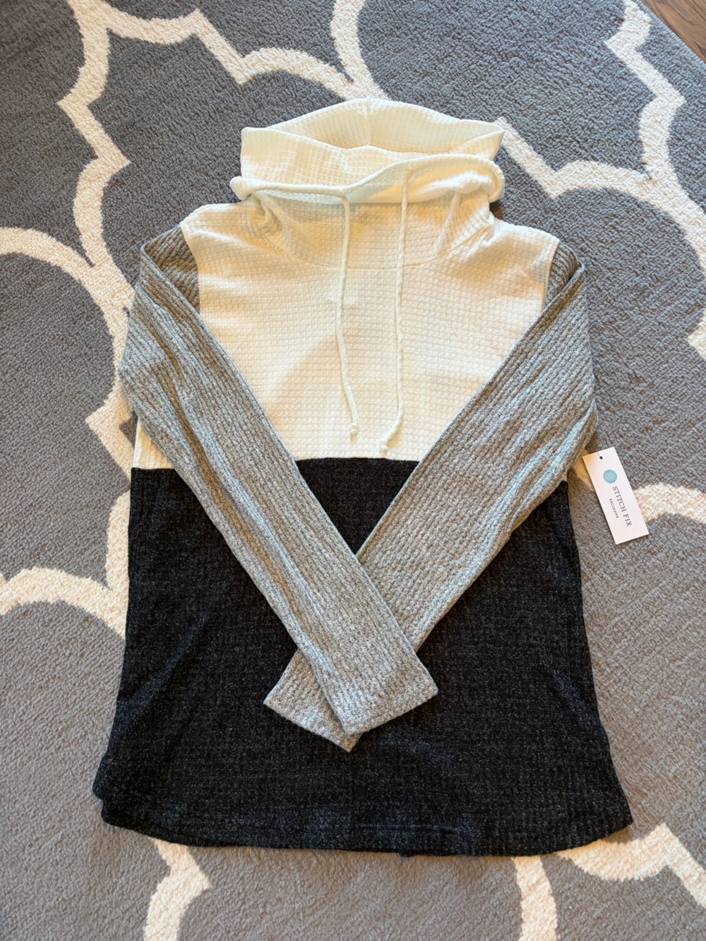 Pink Clover Colorblock Crewneck Sweater in Charcoal, Heather Gray & Cream